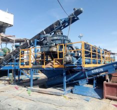 新疆克拉玛依油田钻井废弃物处理系统案例现场
